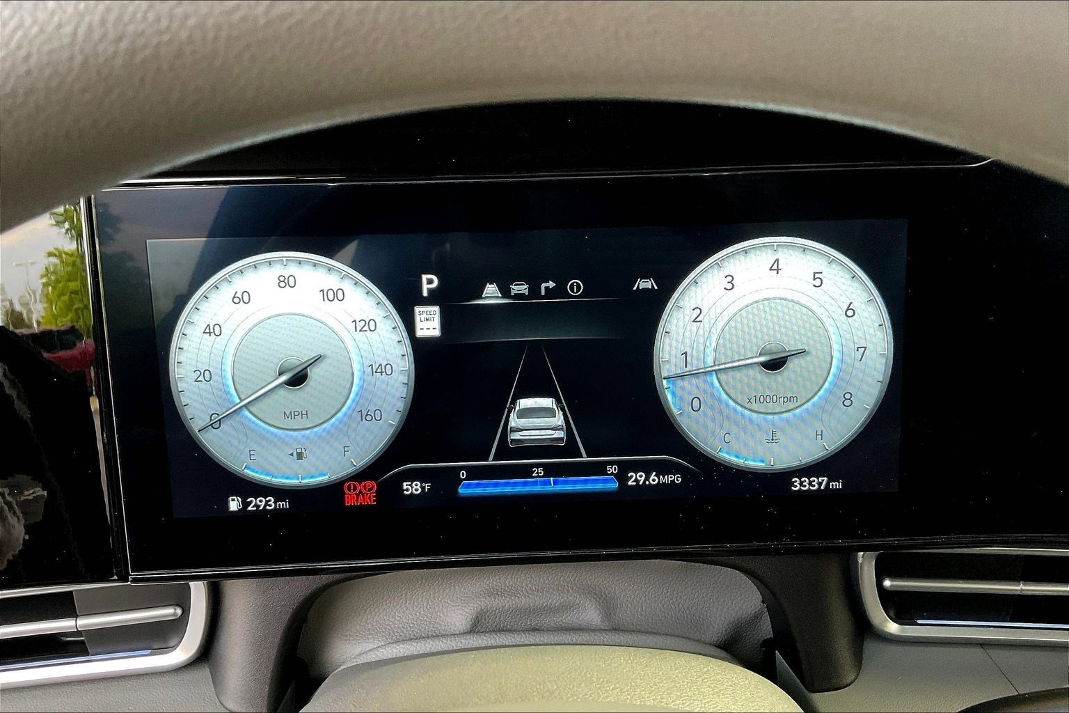 Used 2024 Hyundai Elantra SEL FWD image 13