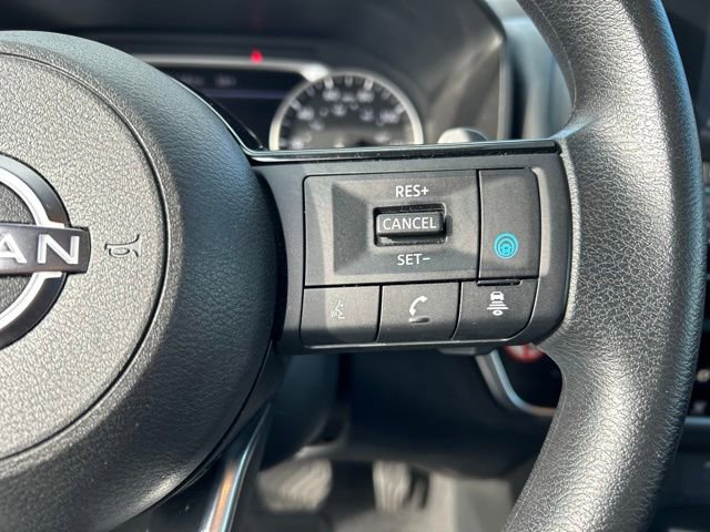 Used 2023 Nissan Rogue SV AWD/4WD image 17