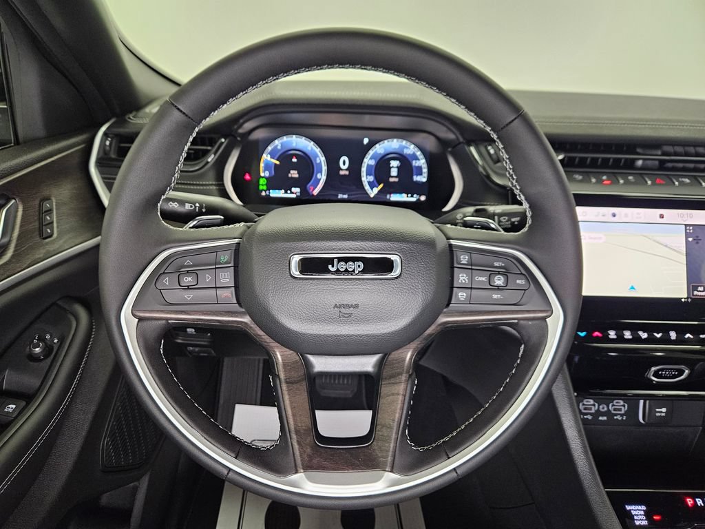 New 2026 Jeep Grand Cherokee L Limited AWD/4WD image 17