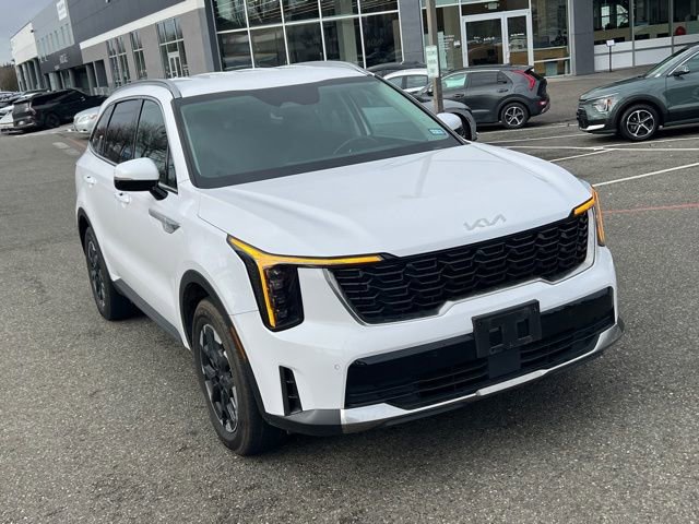 Certified 2024 Kia Sorento S image 5