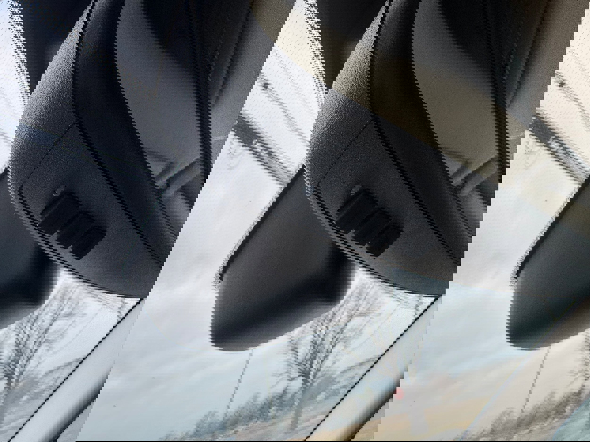 Used 2019 Land Rover Discovery Sport HSE Luxury image 11