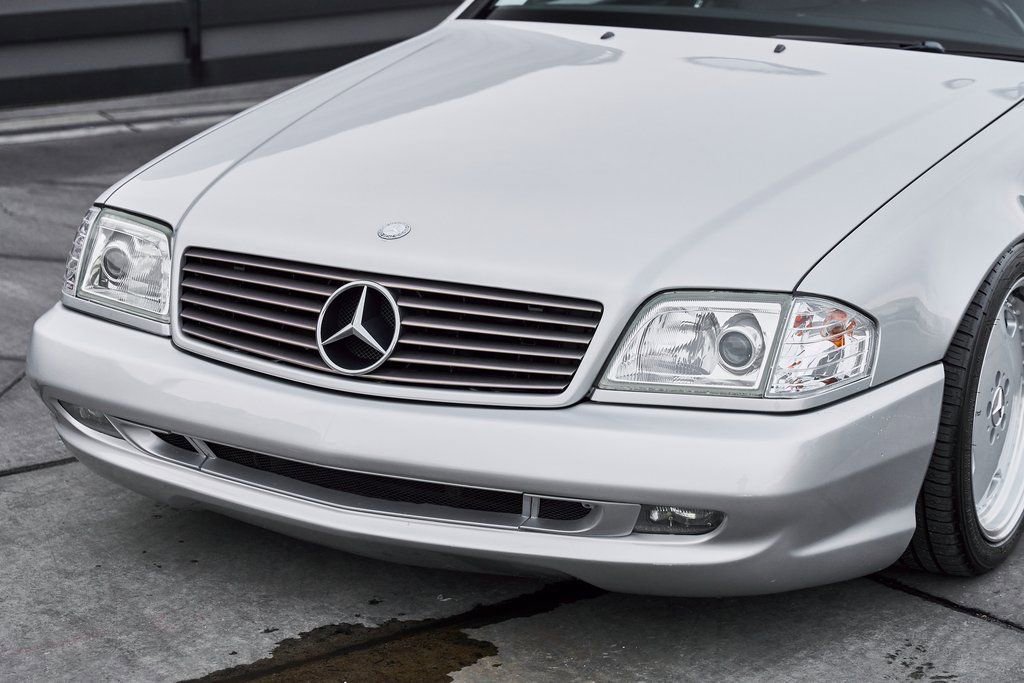 Used 2002 Mercedes-Benz SL 500 w/ SL2 Option Pkg image 6