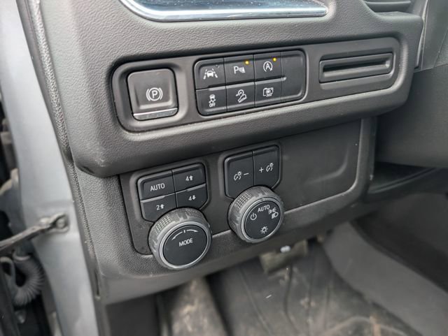 Used 2023 Chevrolet Tahoe Z71 w/ Luxury Package image 16