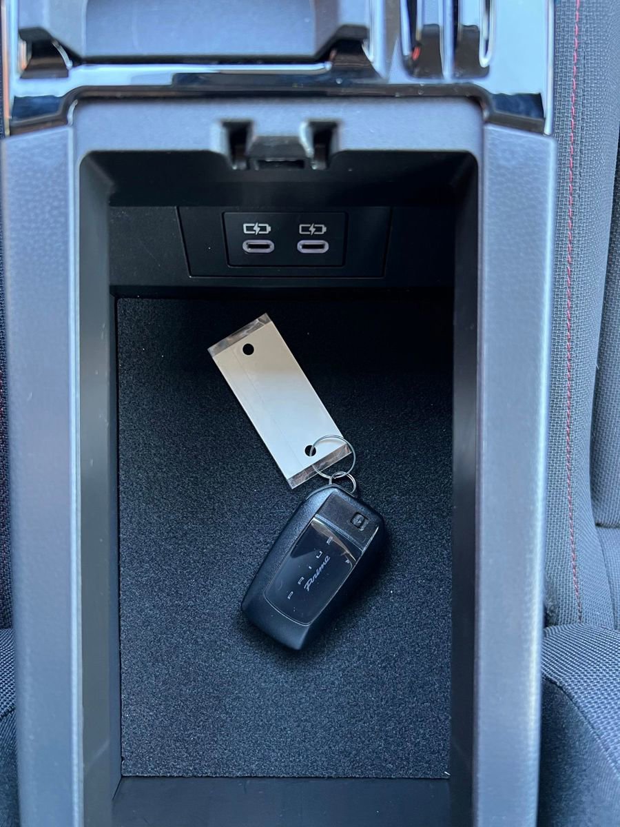 Used 2024 Toyota Prius Prime FWD image 39