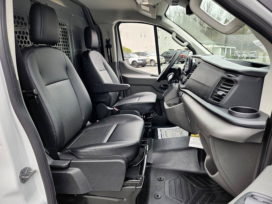 New 2024 Ford Transit 250 Low Roof w/ Load Area Protection Package RWD image 17