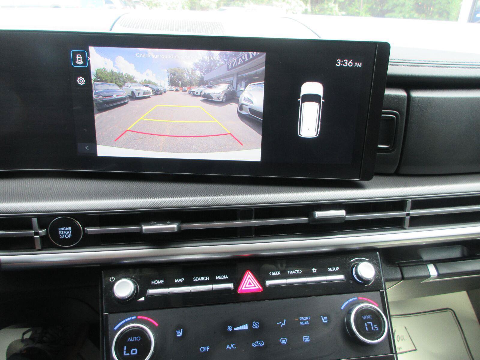 Used 2024 Hyundai Santa Fe XRT AWD/4WD image 11