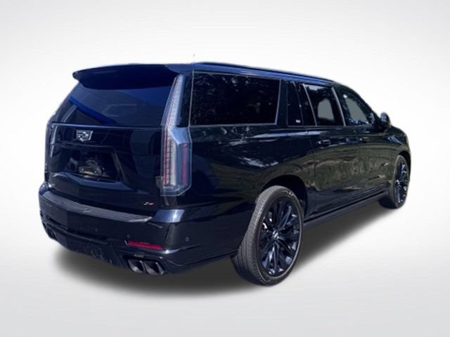 Certified 2026 Cadillac Escalade ESV V w/ LPO, ONYX Package AWD/4WD image 4