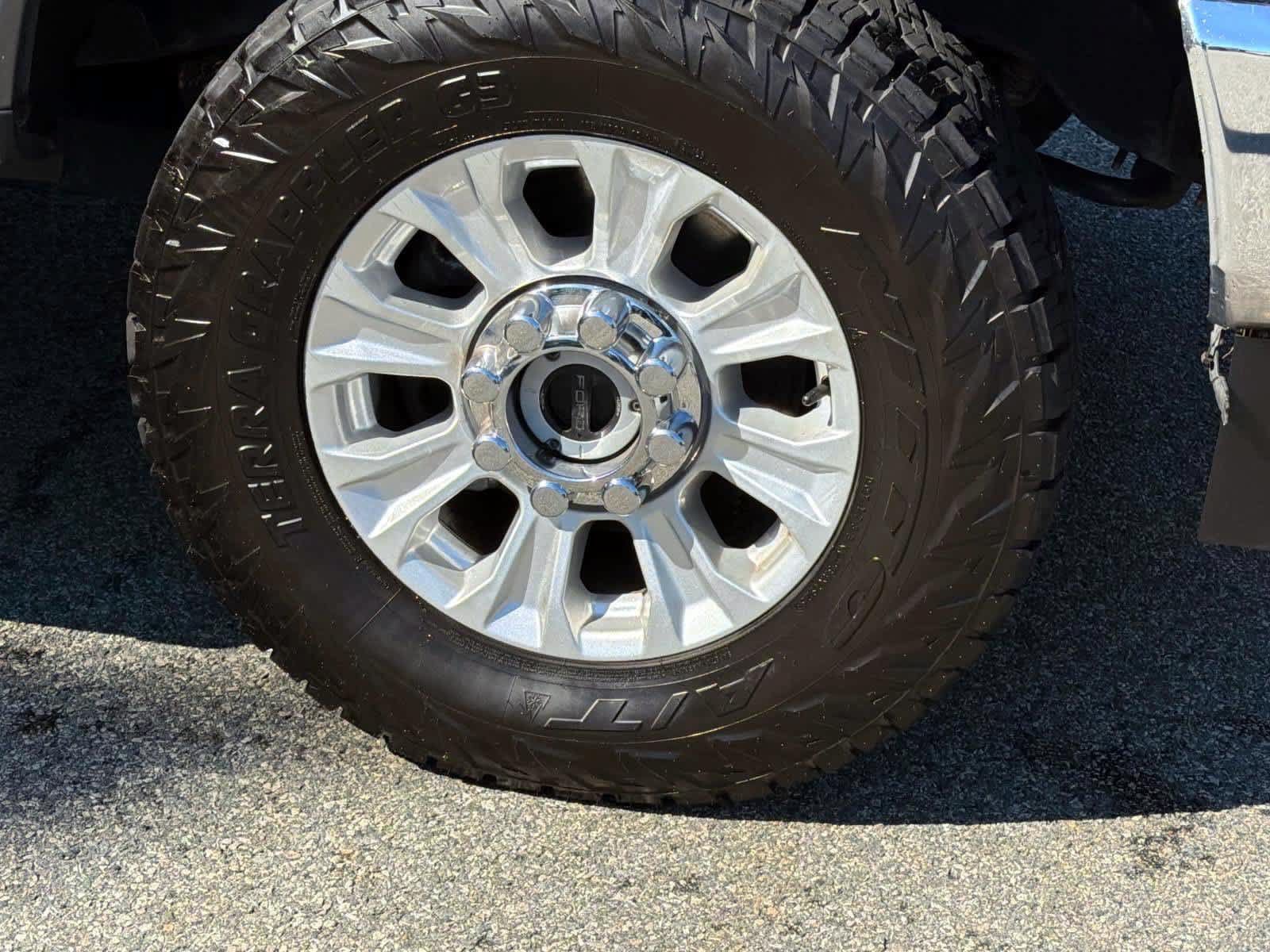 Used 2022 Ford F250 XL w/ STX Appearance Package AWD/4WD image 6