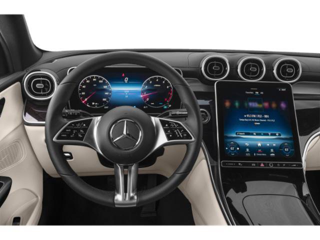 Used 2024 Mercedes-Benz GLC 300 4MATIC image 7