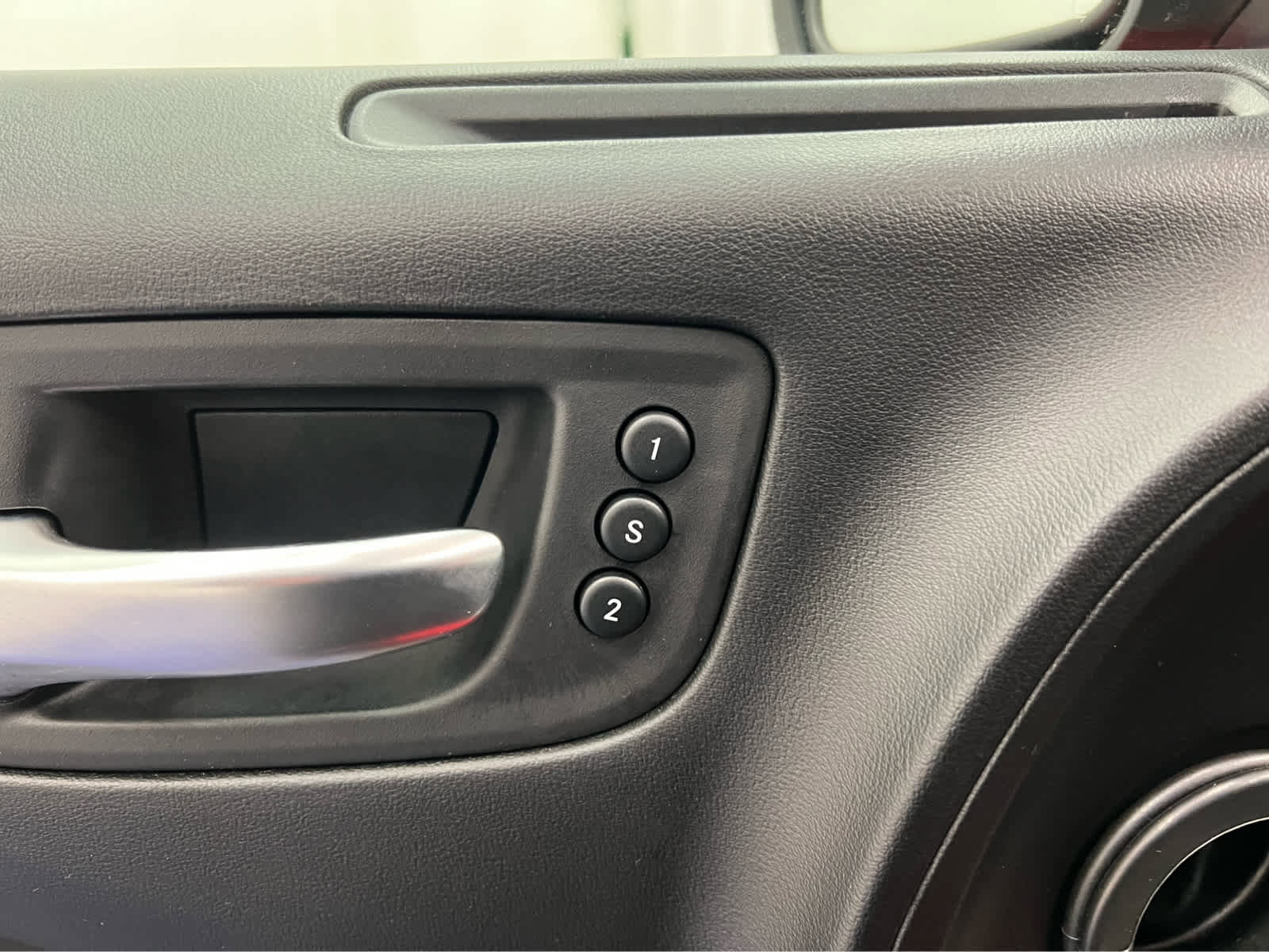 Used 2019 Dodge Charger SXT w/ Plus Group image 17