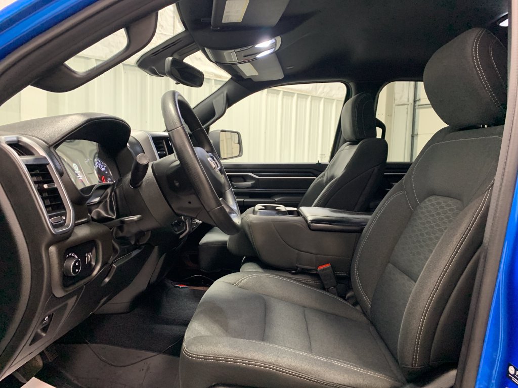 Used 2025 RAM 1500 Big Horn AWD/4WD image 17
