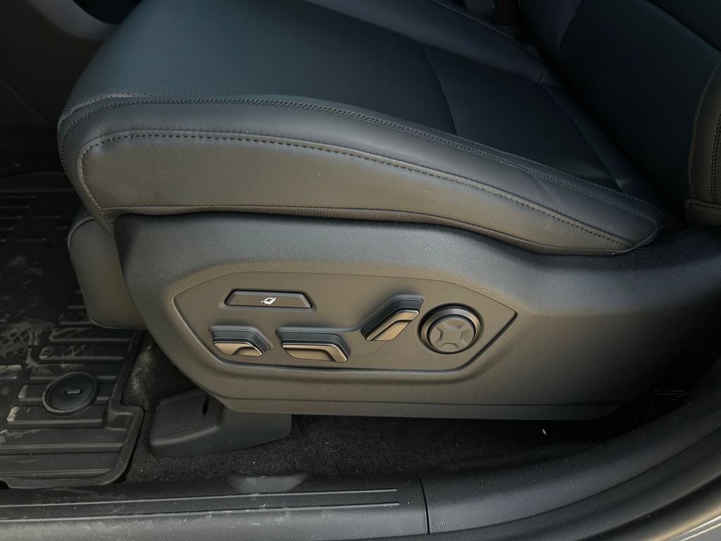 New 2026 Hyundai Santa Fe Calligraphy FWD image 25