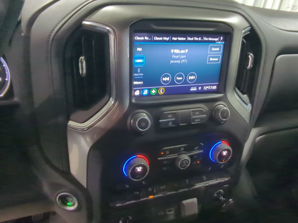Used 2022 Chevrolet Silverado 1500 LT AWD/4WD image 33