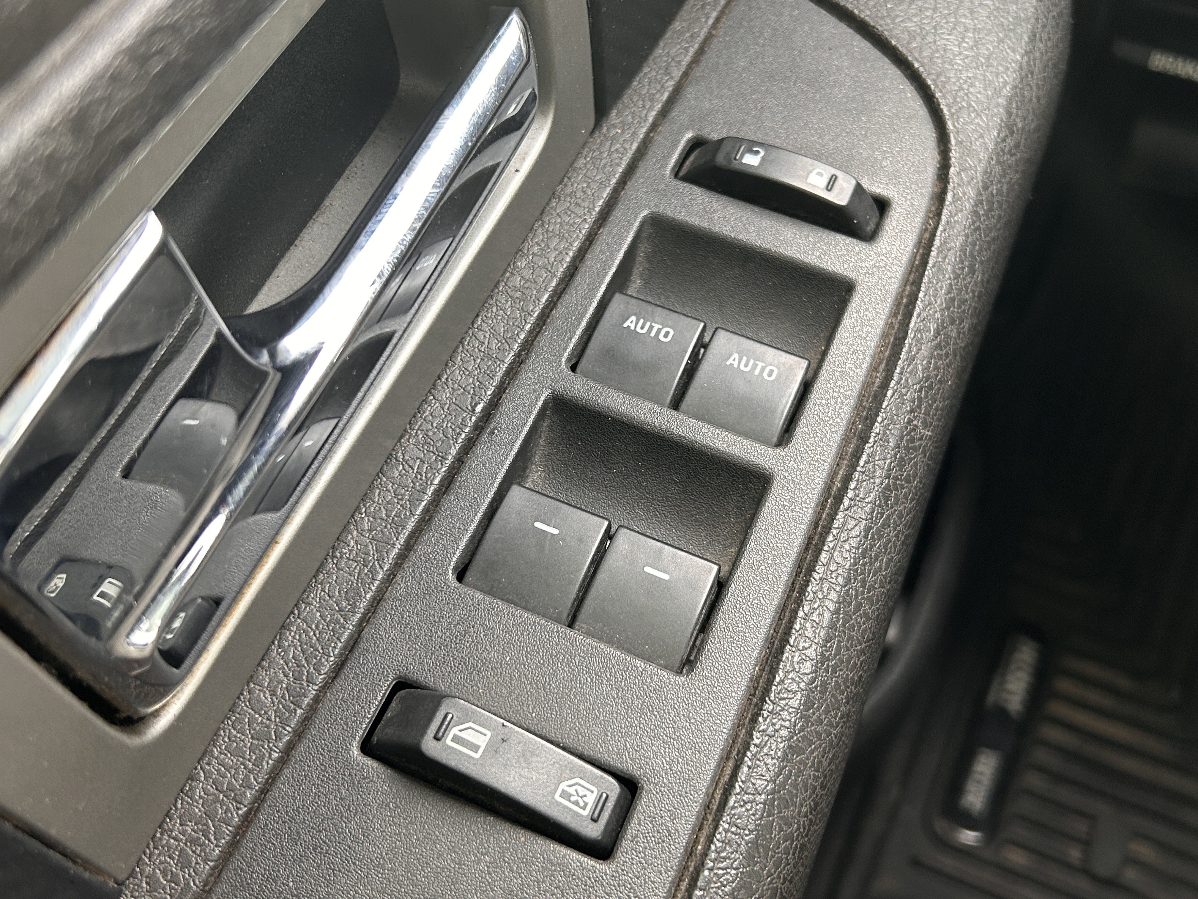 Used 2011 Ford F150 Lariat w/ Lariat Plus Pkg image 18