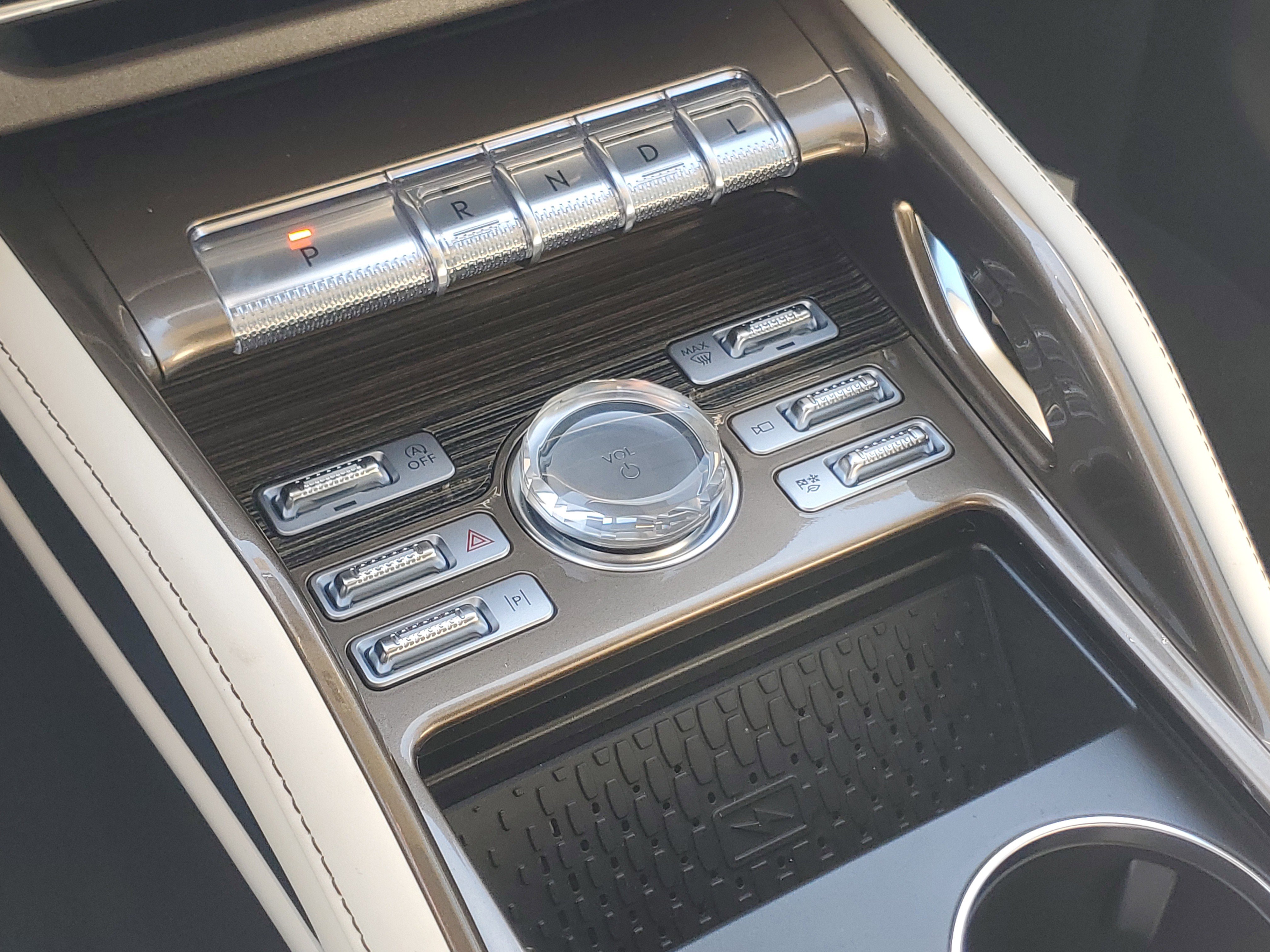 New 2025 Lincoln Nautilus Black Label image 24