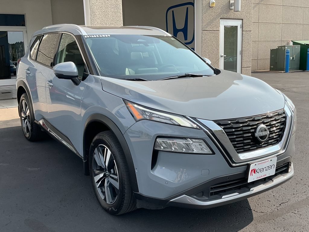 Used 2023 Nissan Rogue SL w/ SL Premium Package AWD/4WD image 3
