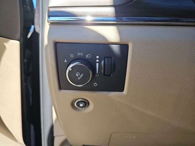 Used 2017 Jeep Grand Cherokee Limited w/ Luxury Group II image 28