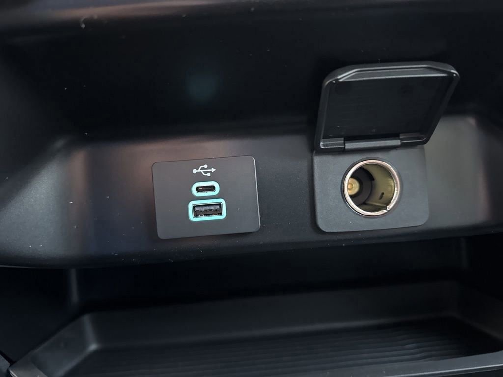 New 2026 Ford F350 XL w/ XL Chrome Package image 32