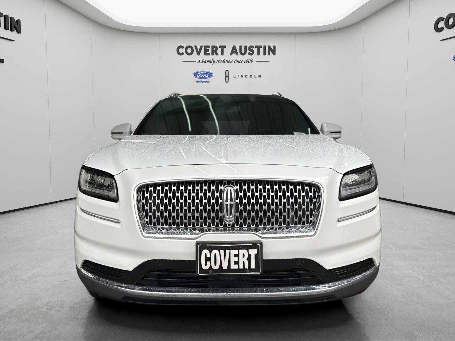 Certified 2022 Lincoln Nautilus Reserve w/ Equipment Group 201A image 8