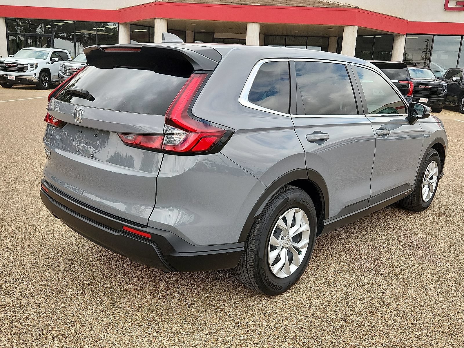 Used 2025 Honda CR-V LX image 4