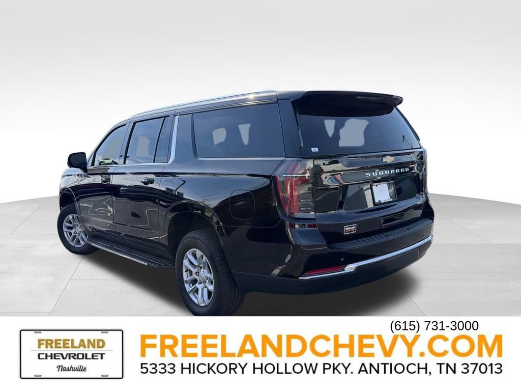 Used 2025 Chevrolet Suburban LS image 5