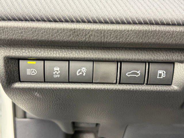 Certified 2025 Toyota Camry SE FWD image 27