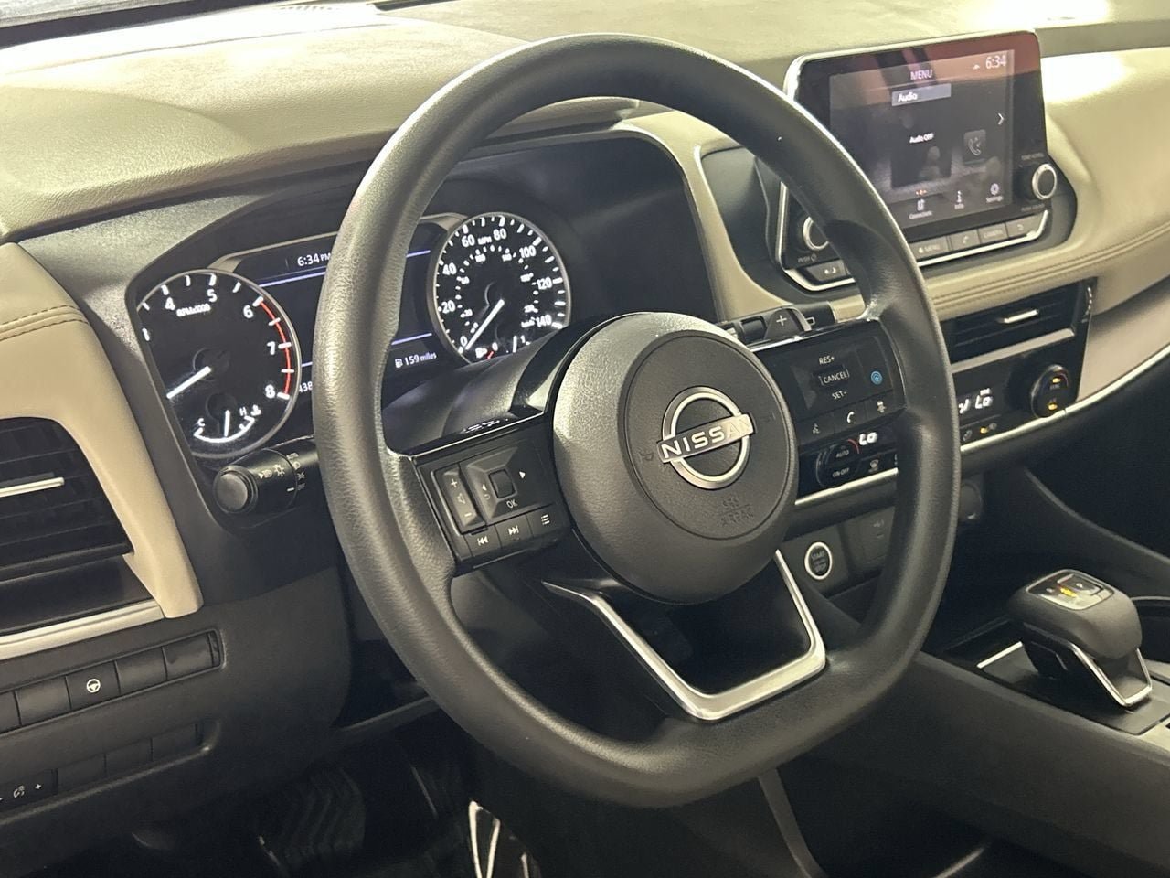 Used 2023 Nissan Rogue SV FWD image 13