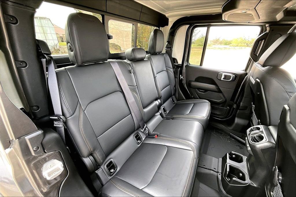 New 2026 Jeep Gladiator Overland AWD/4WD image 13