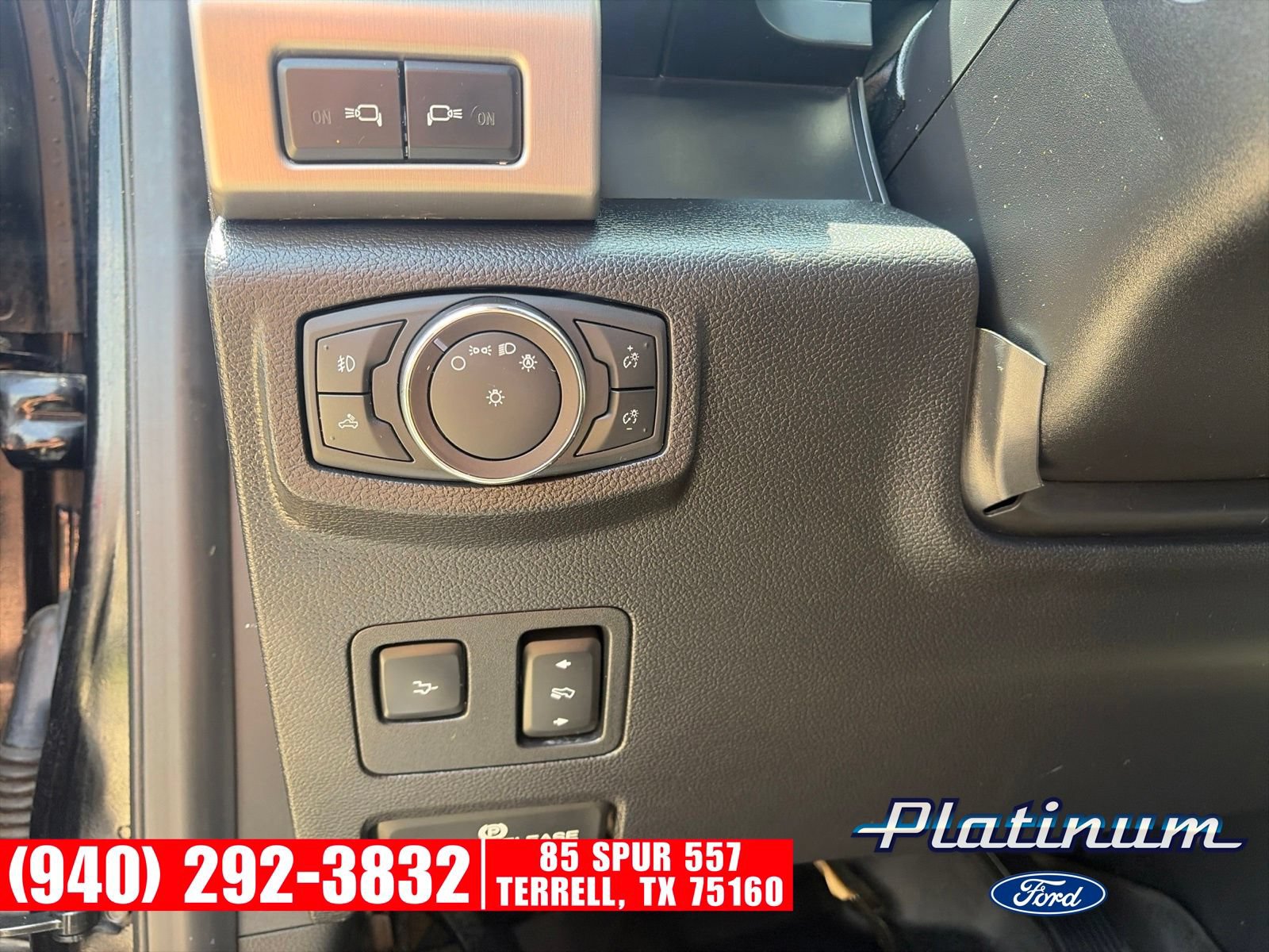 Used 2019 Ford F250 Platinum w/ Platinum Ultimate Package AWD/4WD image 13