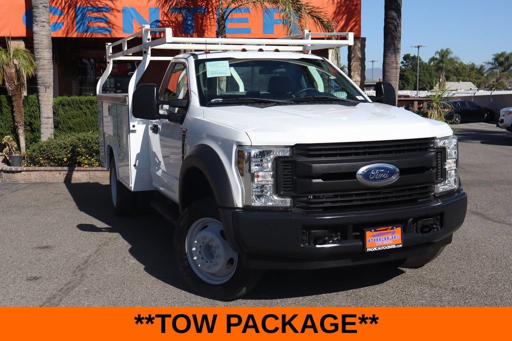 Used 2018 Ford F550 2WD Regular Cab Super Duty image 2