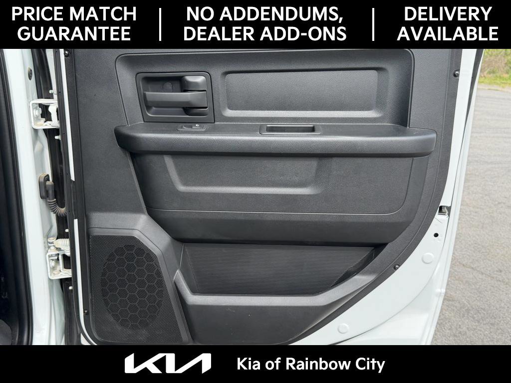 Used 2024 RAM 2500 Tradesman w/ Chrome Appearance Group image 19