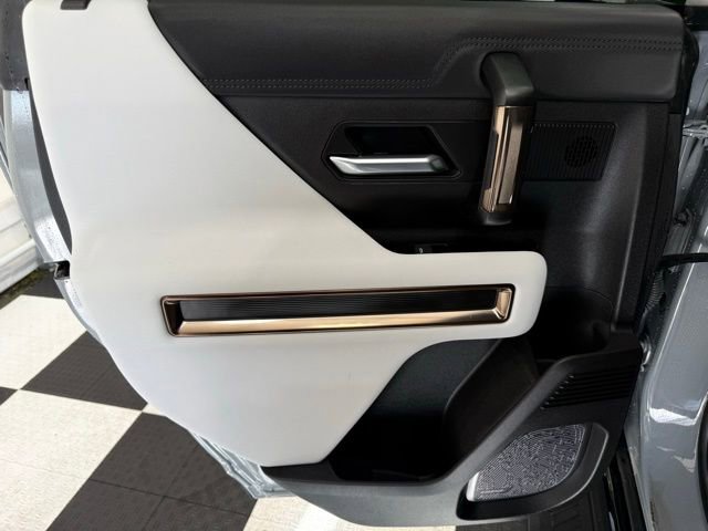 Used 2024 GMC Hummer EV 3X image 17