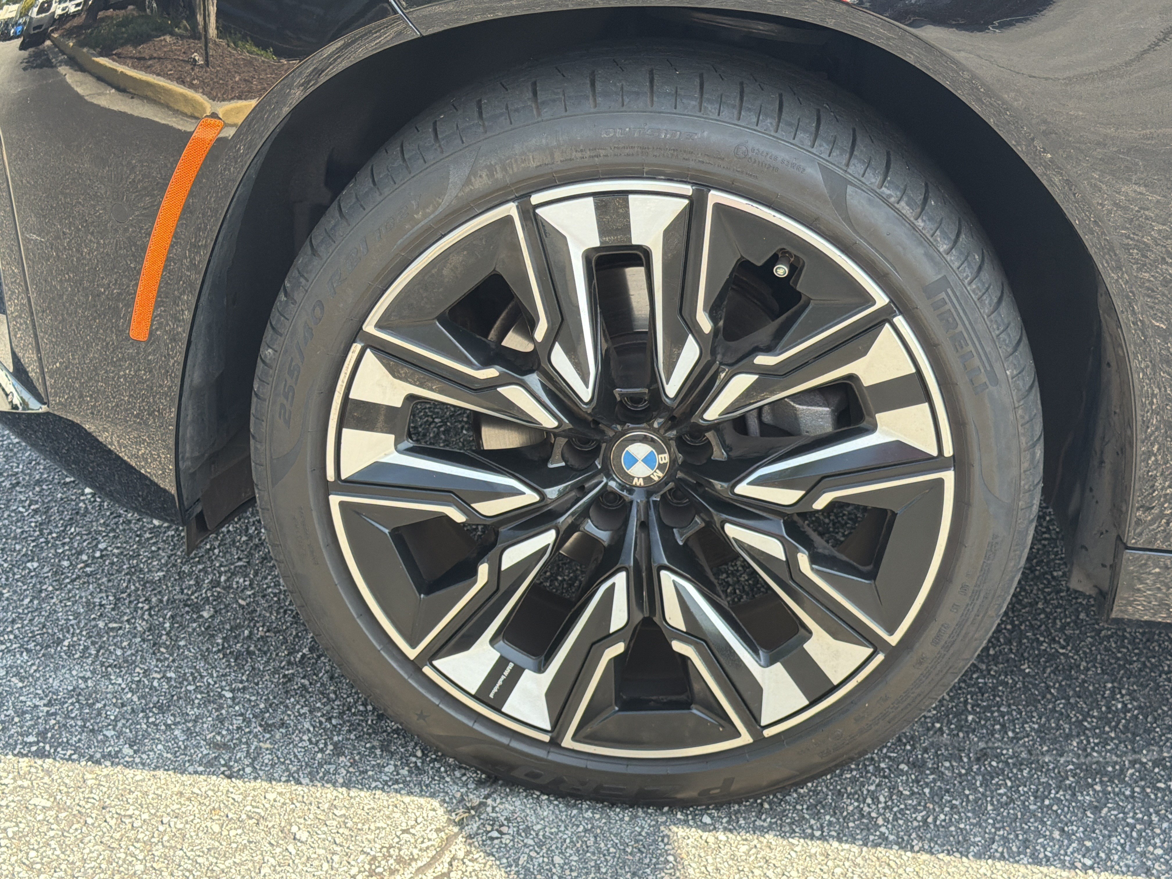 Certified 2025 BMW X3 xDrive30i w/ M Sport Package AWD/4WD image 29