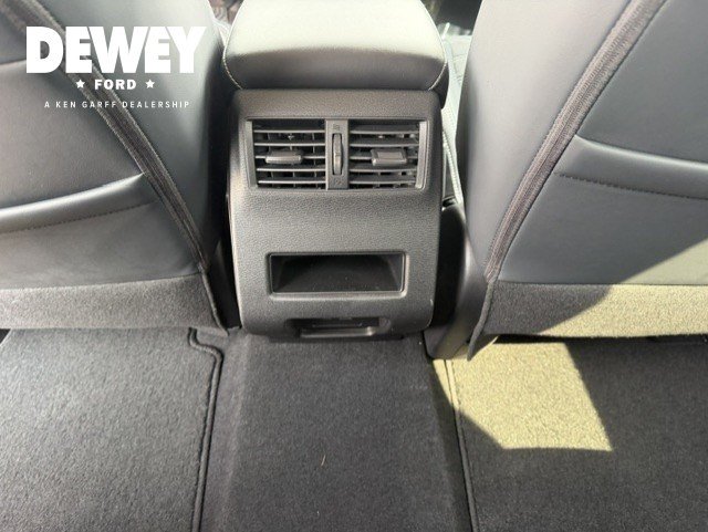 Used 2023 Mitsubishi Outlander SE Black Edition AWD/4WD image 28