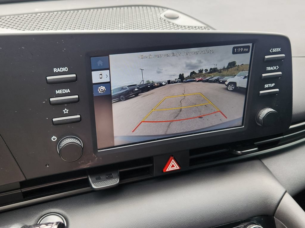 Used 2025 Hyundai Elantra Sport FWD image 12