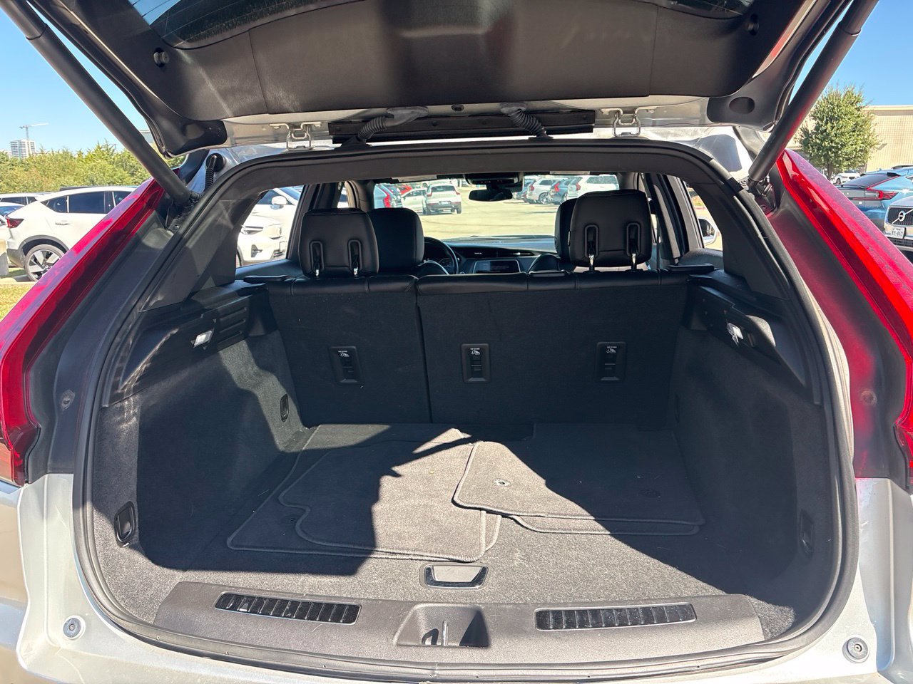 Used 2019 Cadillac XT4 Premium Luxury FWD image 10