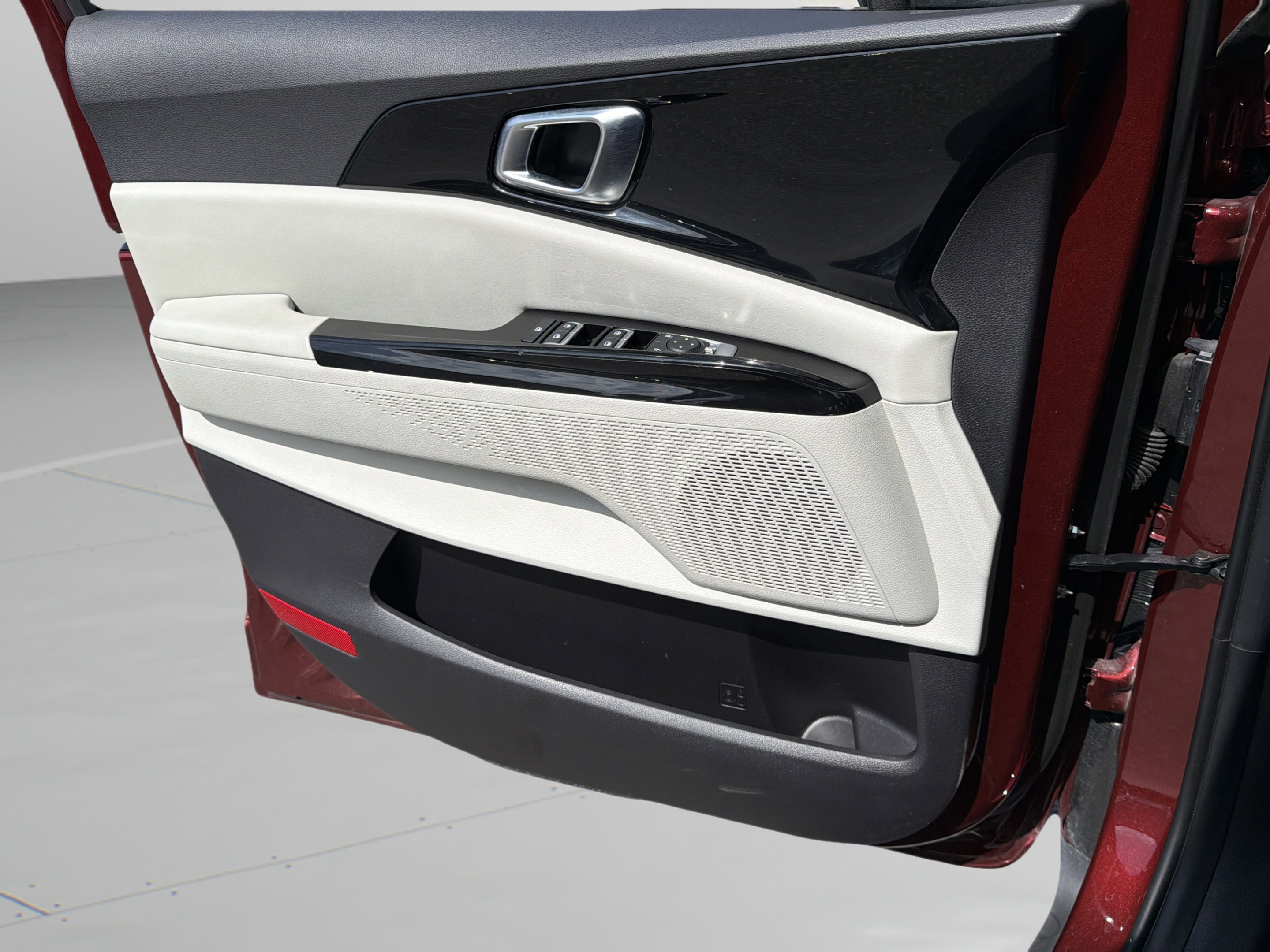 Certified 2024 Kia Carnival EX FWD image 16