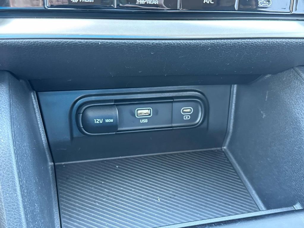 Used 2024 Kia Sportage LX image 35