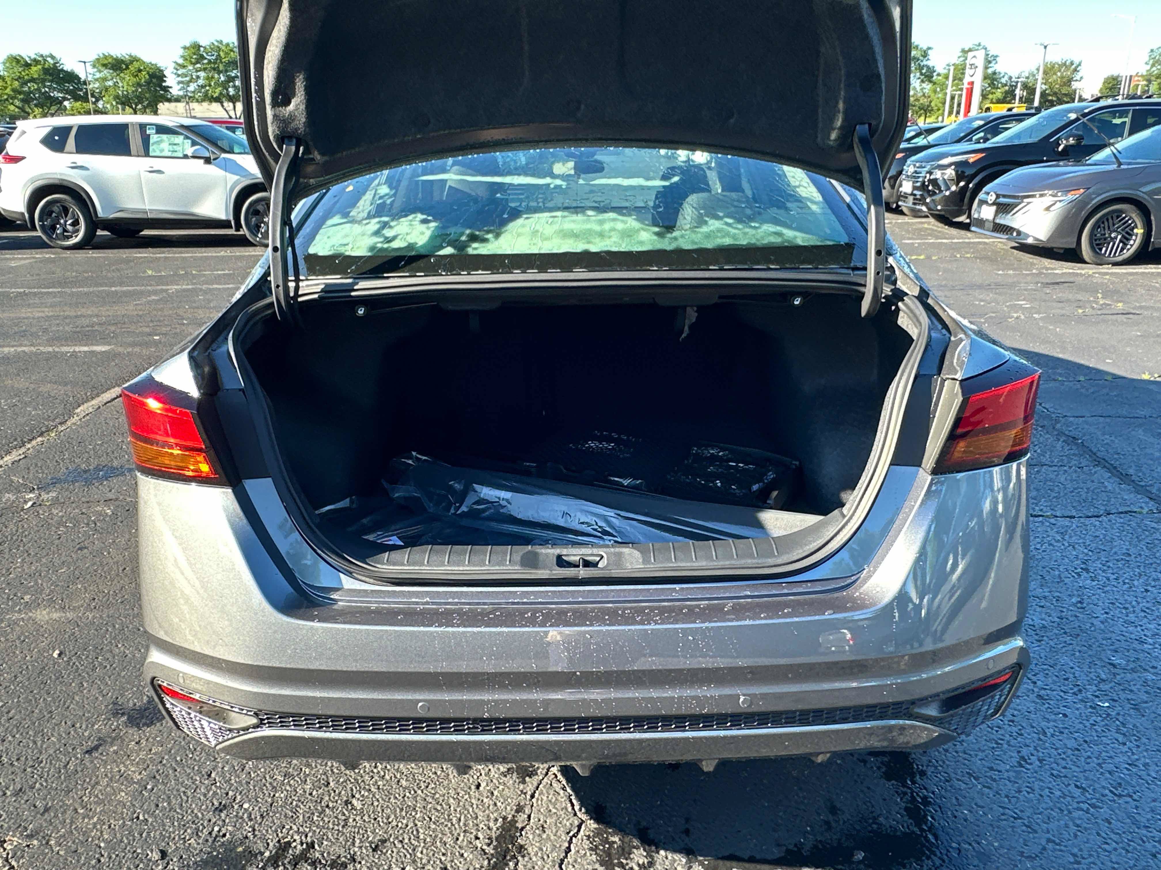 New 2026 Nissan Altima 2.5 SV AWD/4WD image 13