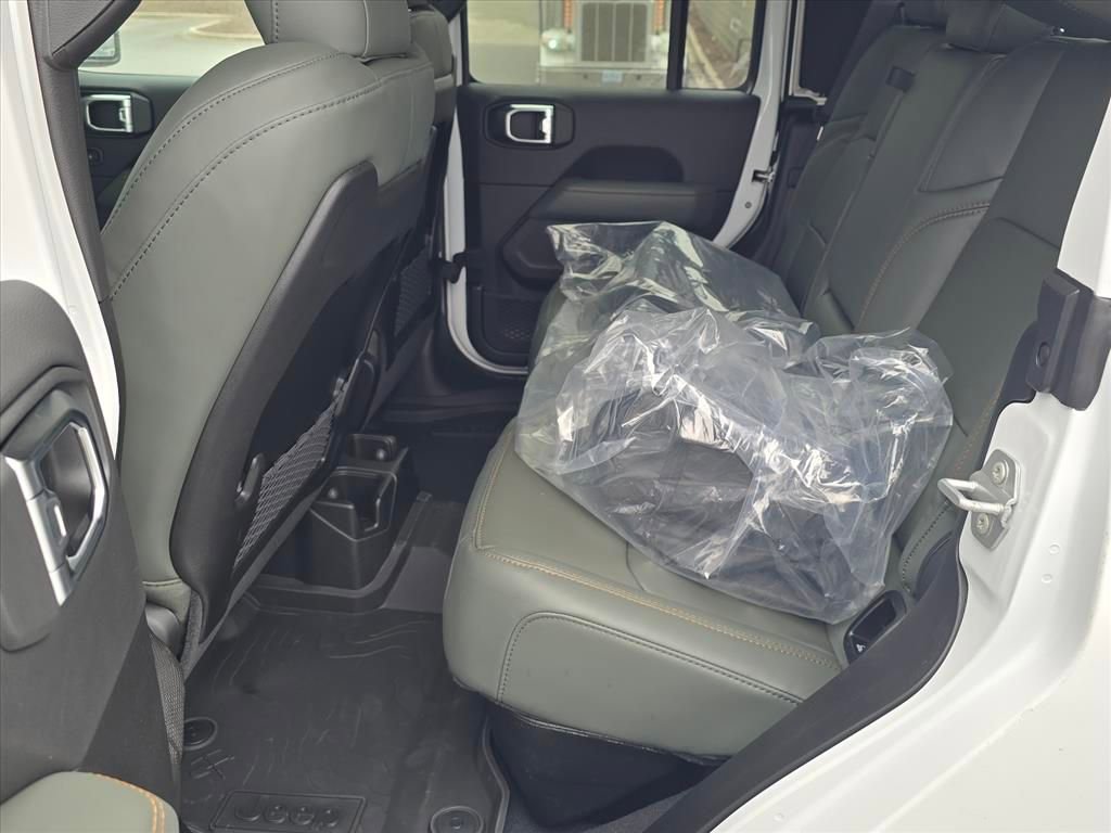 New 2026 Jeep Gladiator Mojave image 5