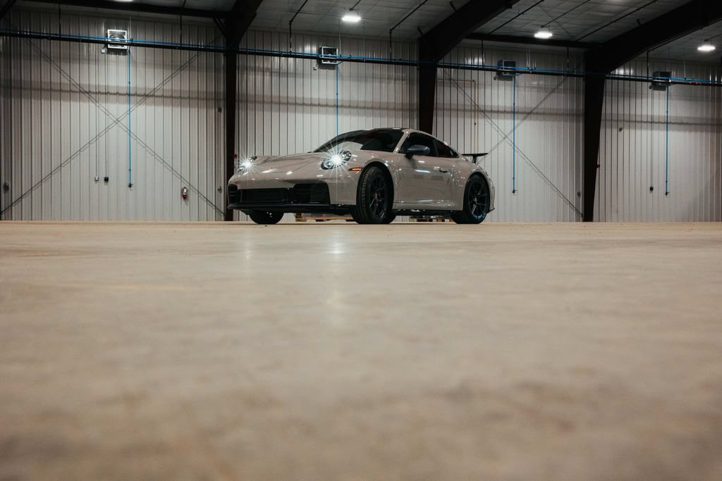 Used 2026 Porsche 911 Carrera T RWD image 23