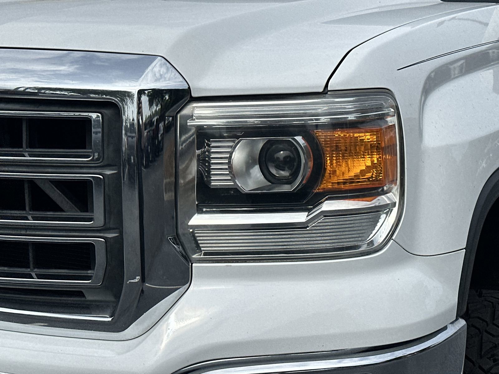 Used 2015 GMC Sierra 1500 SLE w/ SLE Value Package AWD/4WD image 11
