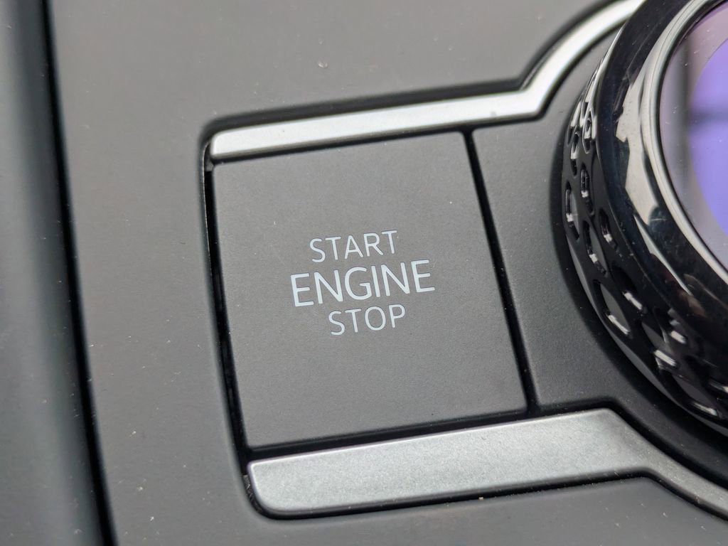 New 2026 Volkswagen Tiguan SE R-Line AWD/4WD image 27