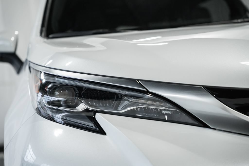 New 2026 Toyota Sienna Platinum AWD/4WD image 11