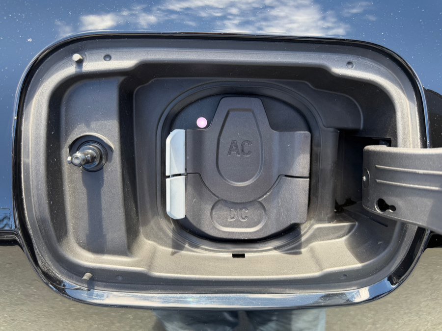 Used 2022 BMW i4 eDrive40 w/ Premium Package RWD image 55