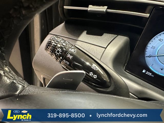 Used 2022 Hyundai Santa Cruz SEL Premium image 16