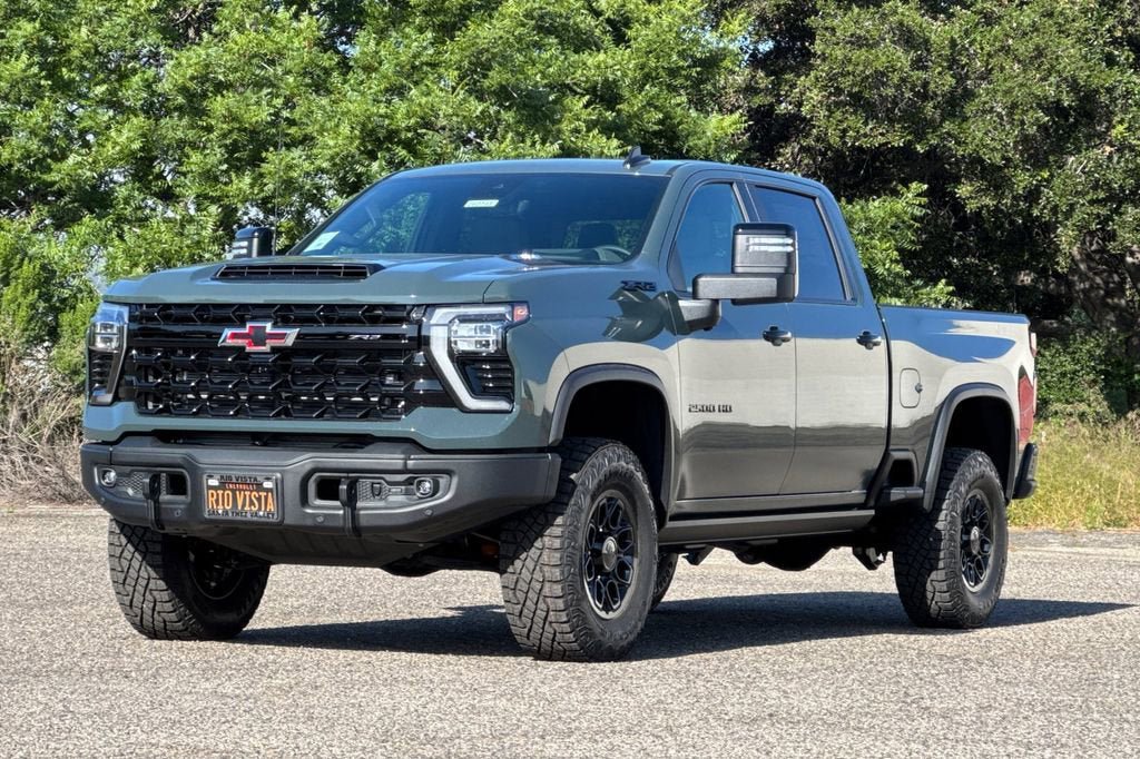 New 2026 Chevrolet Silverado 2500 ZR2 w/ ZR2 Bison Edition AWD/4WD image 8