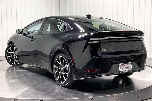 Used 2023 Toyota Prius Prime Premium w/ Advanced Technology Package FWD image 12