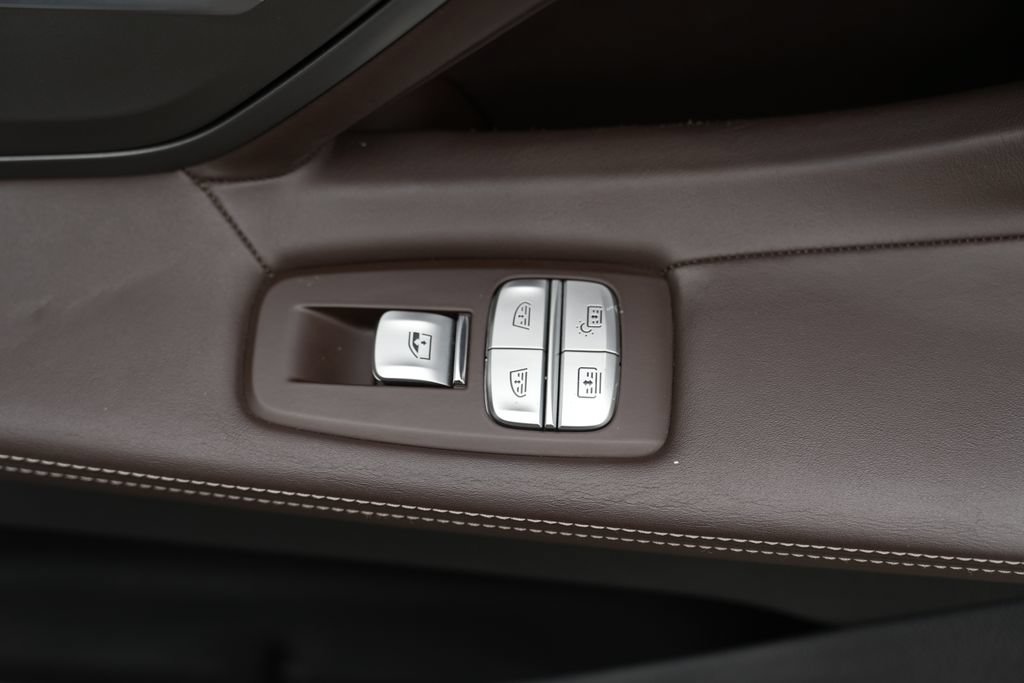 Used 2016 BMW 750i xDrive AWD/4WD image 44