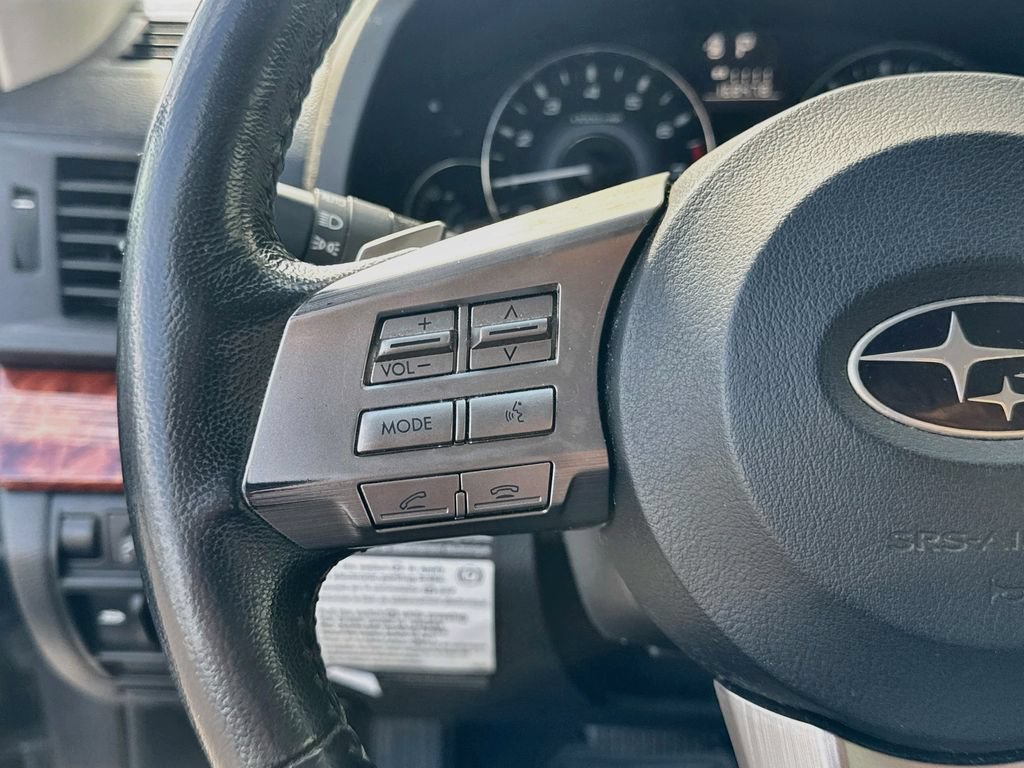Used 2010 Subaru Outback 3.6R Limited w/ Popular Equipment Group 2A AWD/4WD image 12